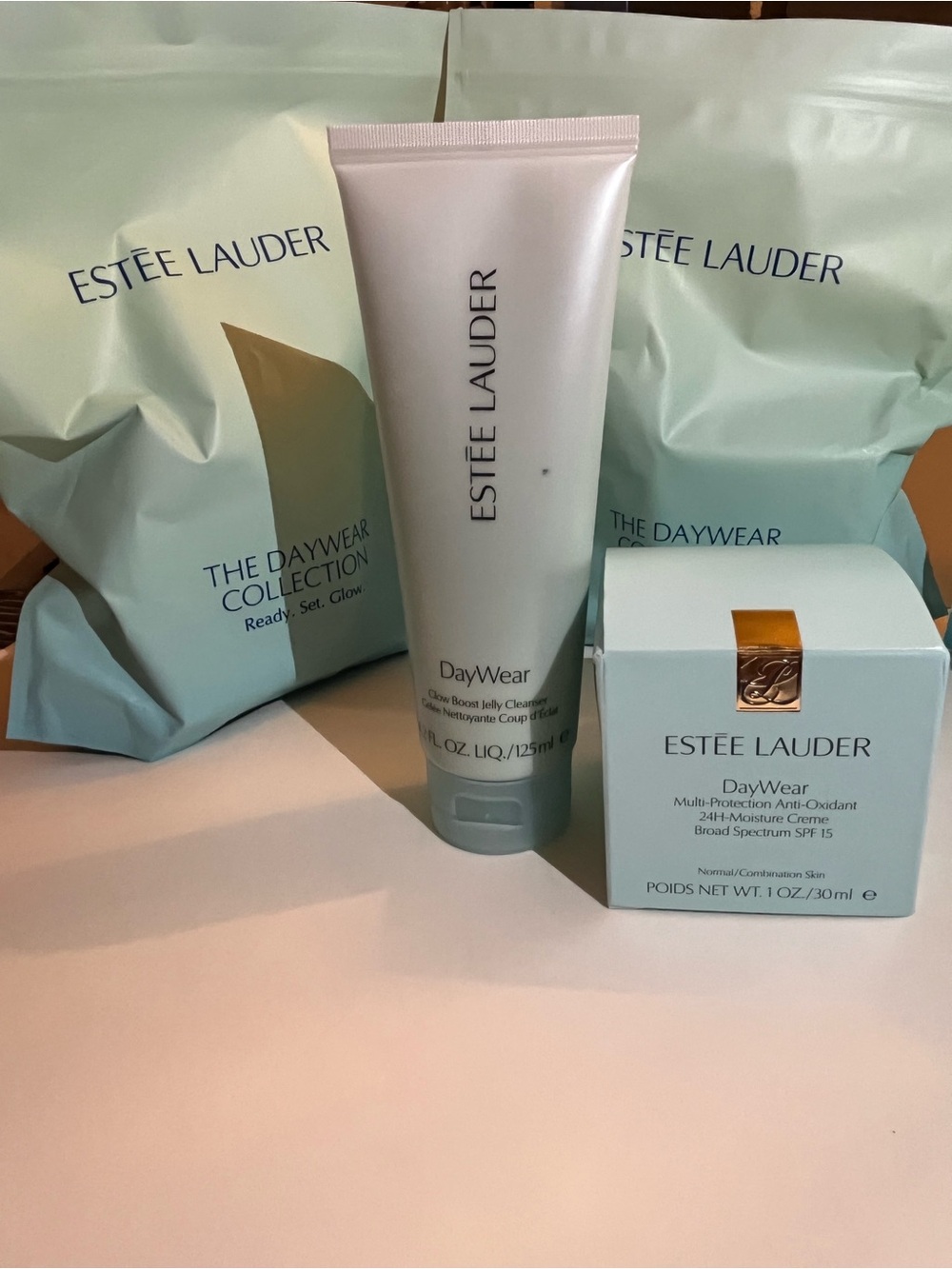 Estee Lauder The DayWear Collection Set BRAND NEW - Cream & Jelly Cleanser